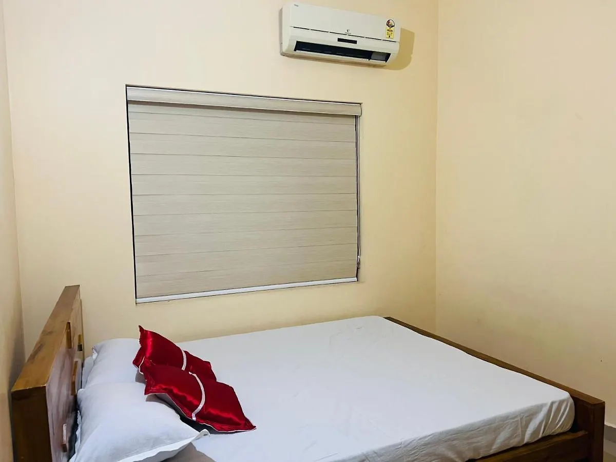 Fathima Apartments Iritti